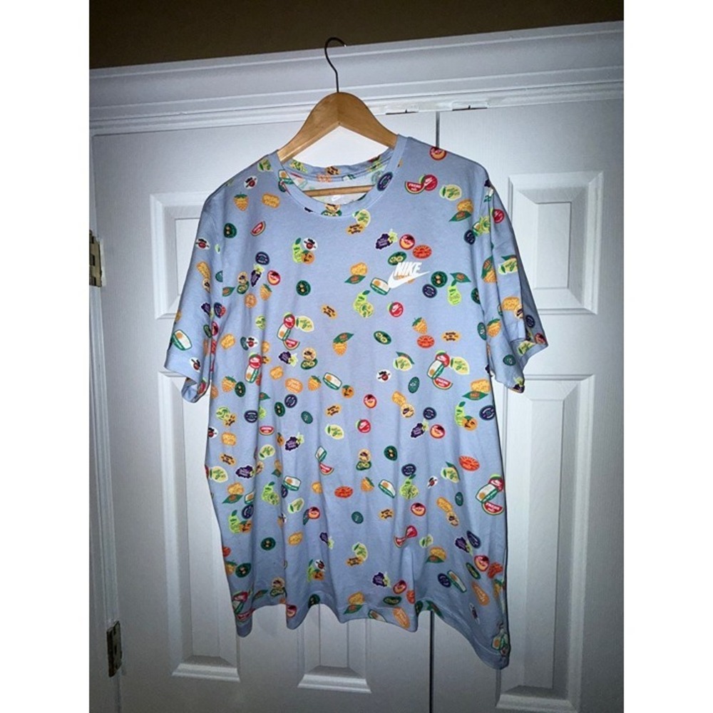 NWOT Light Blue NIKE Fresh Tshirt Size XXL